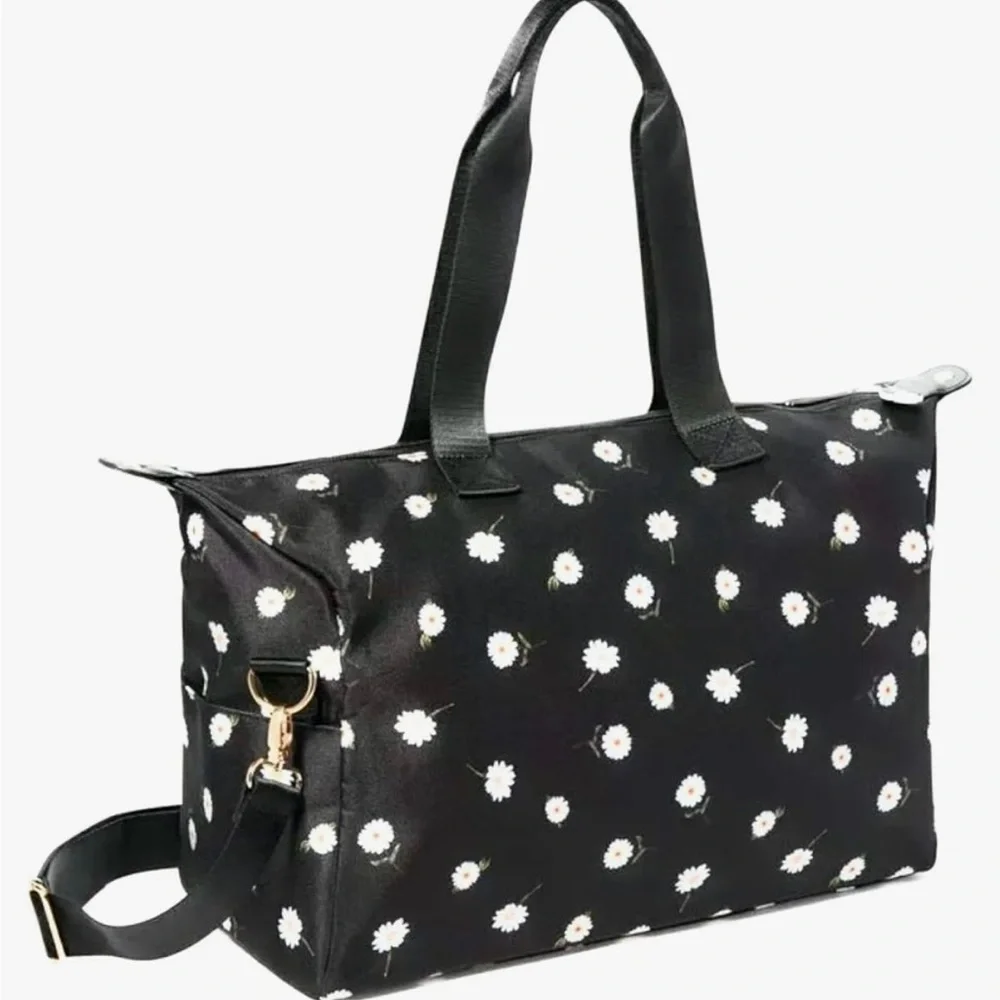 Alice + Olive Duffel Bag black with daisies + bucket hat - Picture 2 of 9
